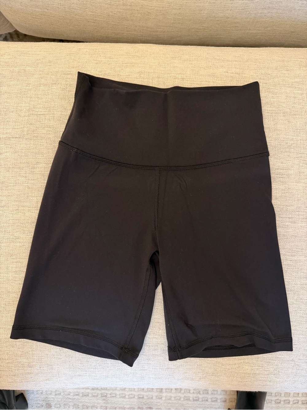 Aritzia High-Rise Black Women's Biker Shorts